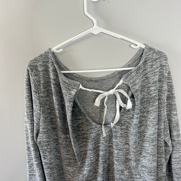 Market and Spruce Pullover Sweater ties in back Size Medium - Picture 8 of 11